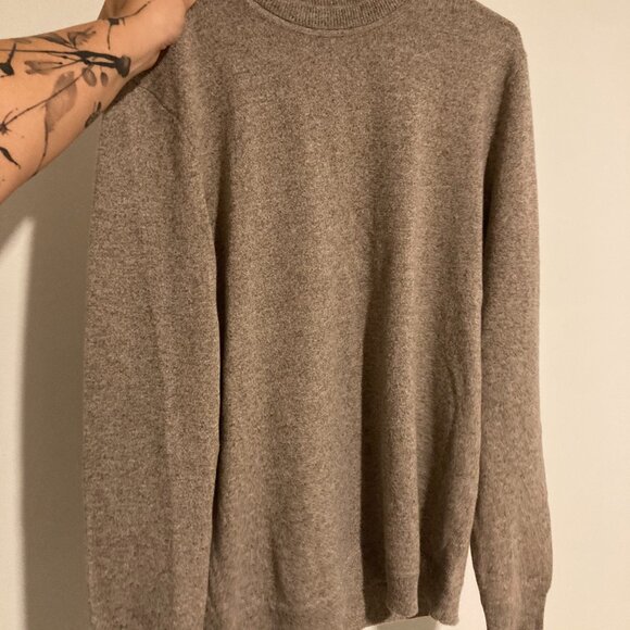 Theory Hilles Cashmere Sweater - Picture 2 of 2